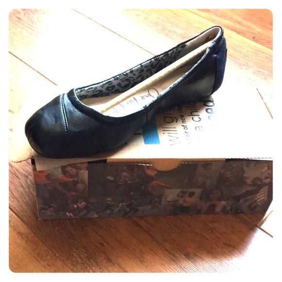 Toms Shoes - TOMS Black ballet flats